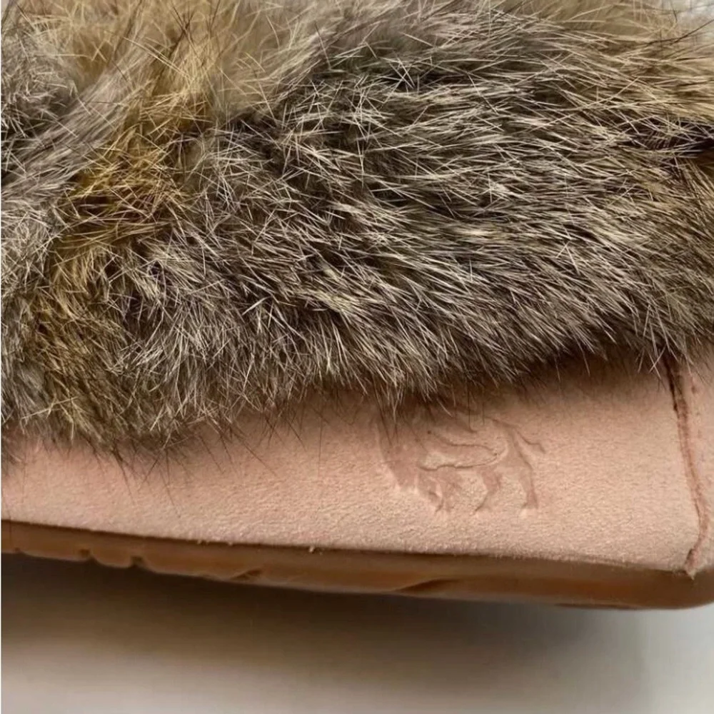 Manitobah Street Moccasin - Real Rabbit Fur NWOT - Picture 4 of 6